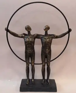 Twee Mannen in een cirkel