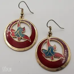 Oorbellen Cloisonné - rood met bloem