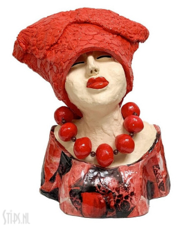 Madame Chique Rood - Jeannie Hoovers