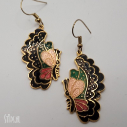 Oorbellen Cloisonné - zwart met meerkleurige vlinder