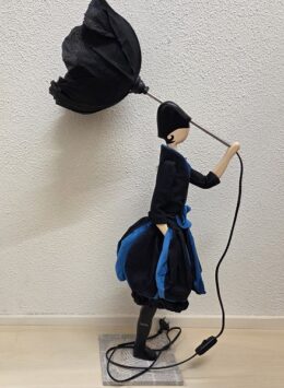 Little Girl Lamp Louise - Skitso